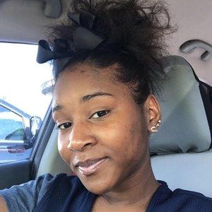 Meet your Posher, Ari